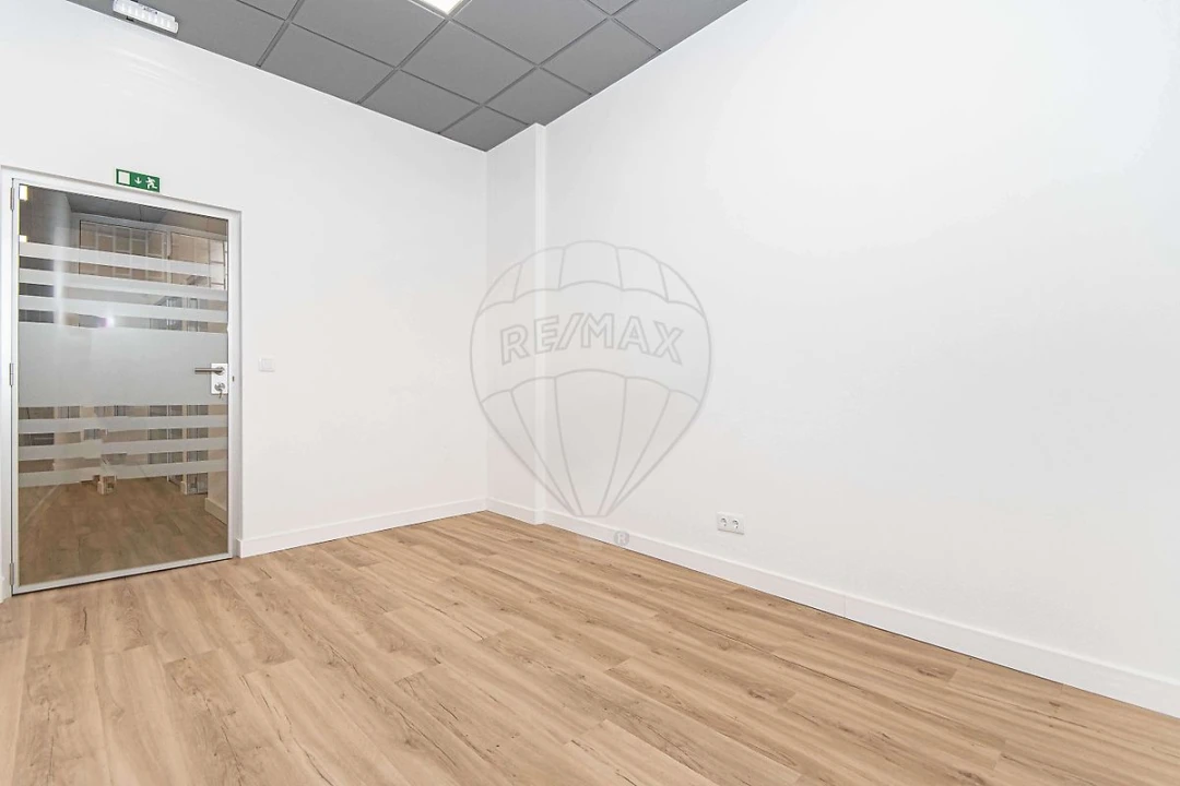 Escritório para Arrendamento em Vila Franca de Xira Foto 19