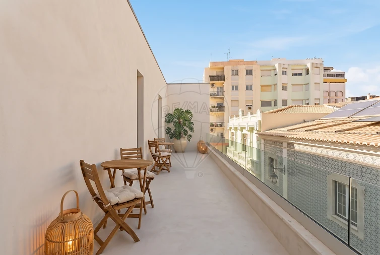 Apartamento T2 para Venda em Portimão Foto 5