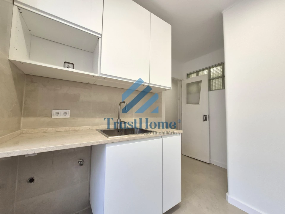 Apartamento T3 para Venda em Águas Livres Foto 8