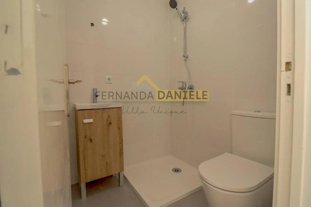 Apartamento T3 para Venda em Lordelo do Ouro e Massarelos Foto 15