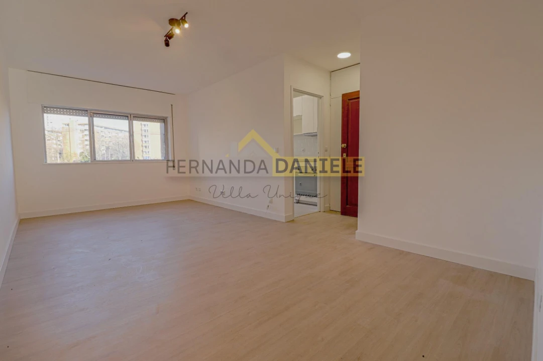 Apartamento T3 para Venda em Lordelo do Ouro e Massarelos Foto 4