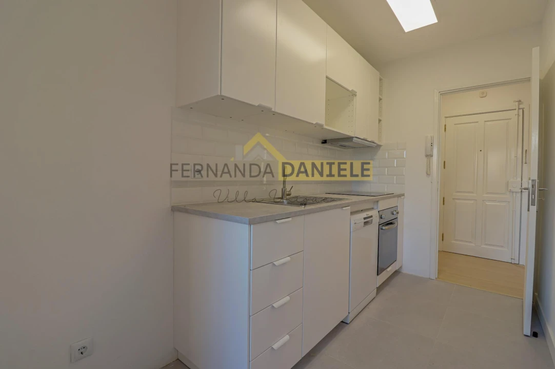 Apartamento T3 para Venda em Lordelo do Ouro e Massarelos Foto 7