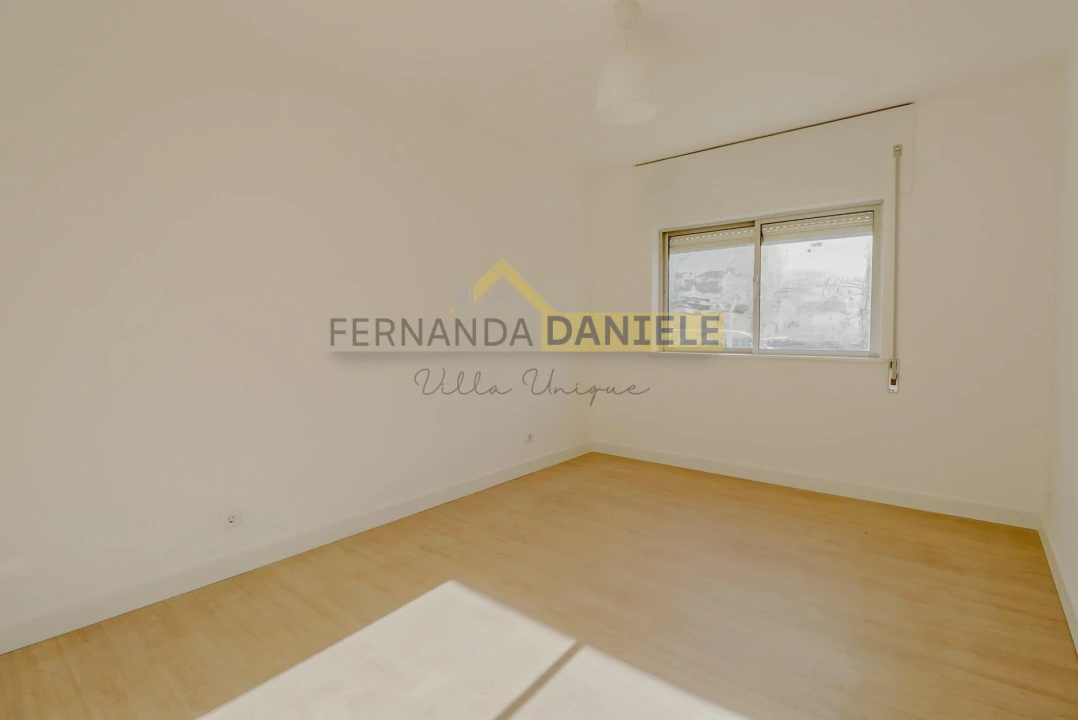 Apartamento T3 para Venda em Lordelo do Ouro e Massarelos Foto 9