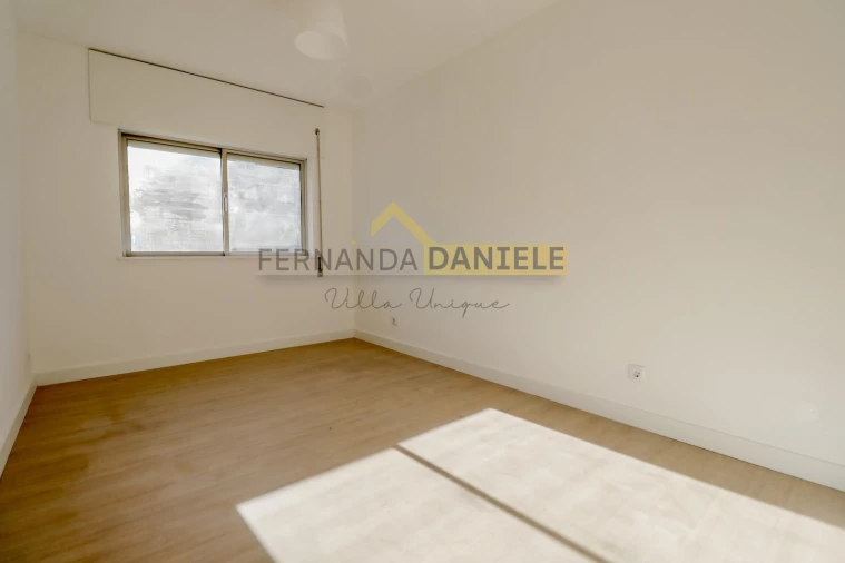 Apartamento T3 para Venda em Lordelo do Ouro e Massarelos Foto 13