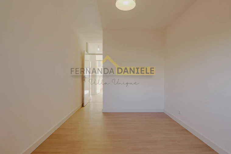 Apartamento T3 para Venda em Lordelo do Ouro e Massarelos Foto 18