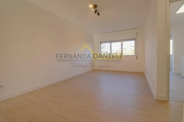 Apartamento T3 para Venda em Lordelo do Ouro e Massarelos Foto 3