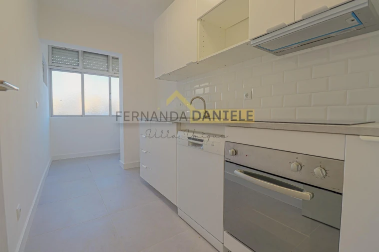 Apartamento T3 para Venda em Lordelo do Ouro e Massarelos Foto 6