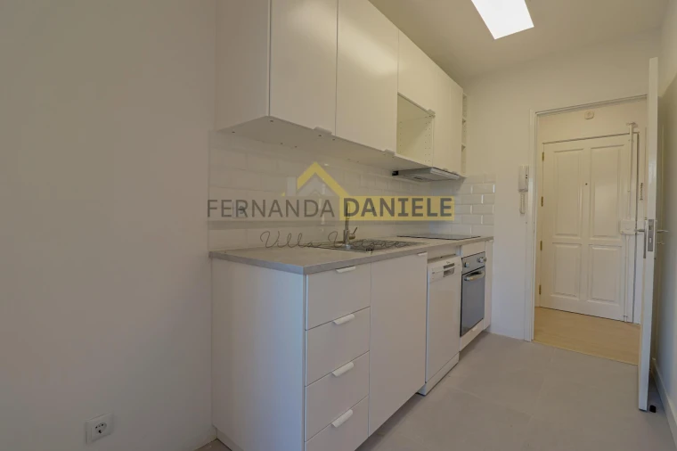 Apartamento T3 para Venda em Lordelo do Ouro e Massarelos Foto 7