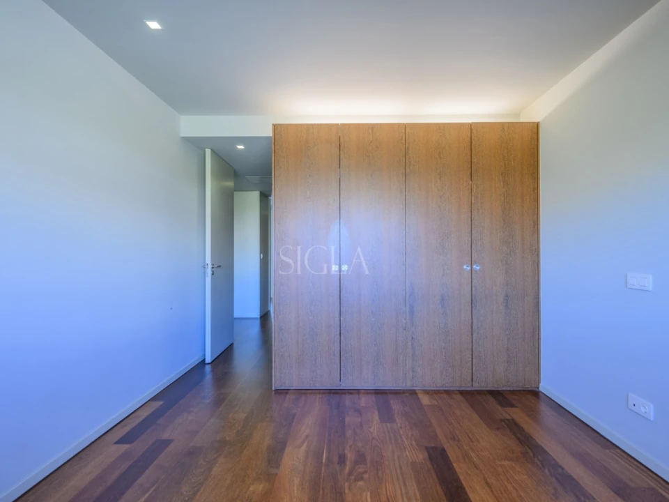 Apartamento T3 para Arrendamento em Canidelo Foto 16