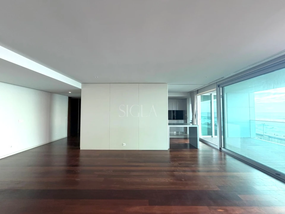 Apartamento T3 para Arrendamento em Canidelo Foto 3