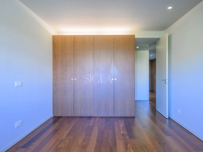 Apartamento T3 para Arrendamento em Canidelo Foto 17