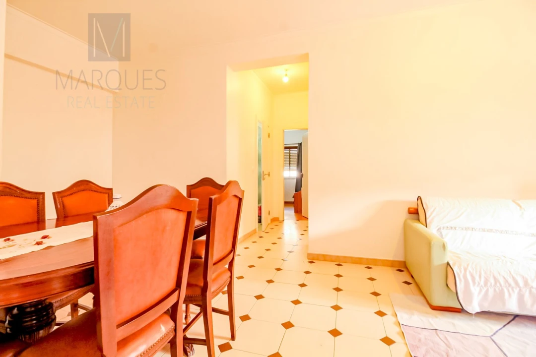 Apartamento T2 para Venda em Laranjeiro e Feijó Foto 9