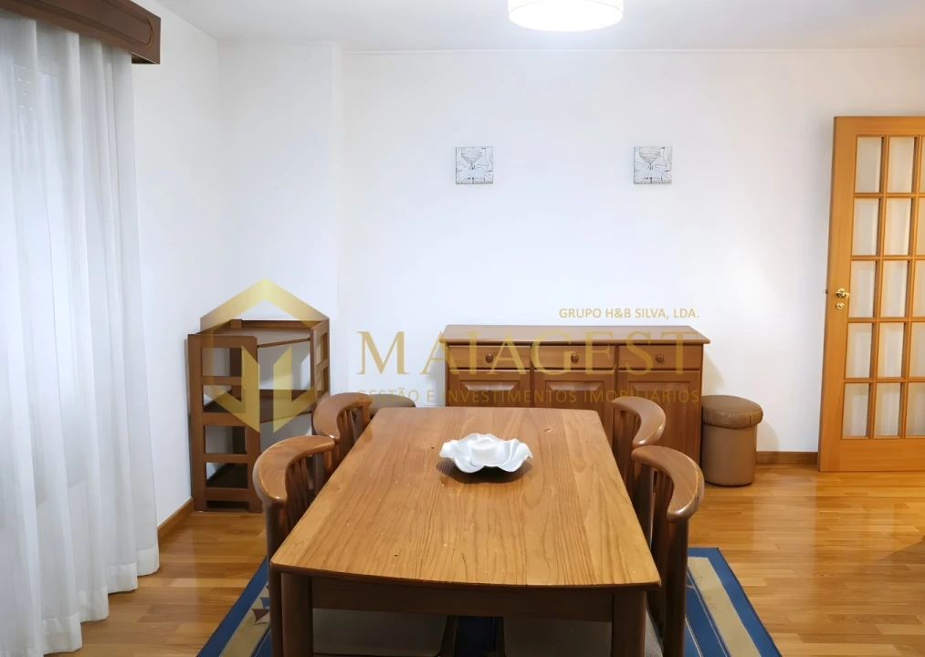 Apartamento T1 para Arrendamento em Ramalde Foto 6