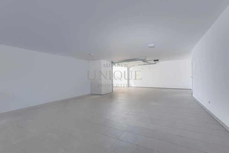 Moradia T4 para Venda em Mexilhoeira Grande Foto 23