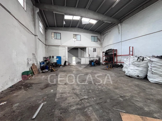 Armazém para Venda em Rio de Mouro Foto 12