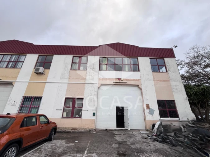 Armazém para Venda em Rio de Mouro Foto 13