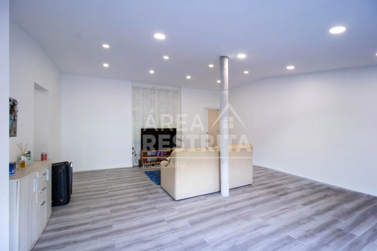 Moradia T2 para Venda em Fernao Ferro Foto 4