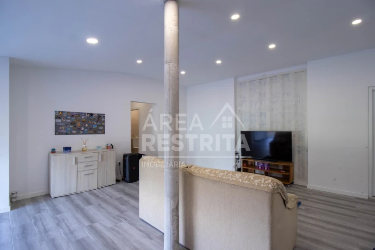 Moradia T2 para Venda em Fernao Ferro Foto 5