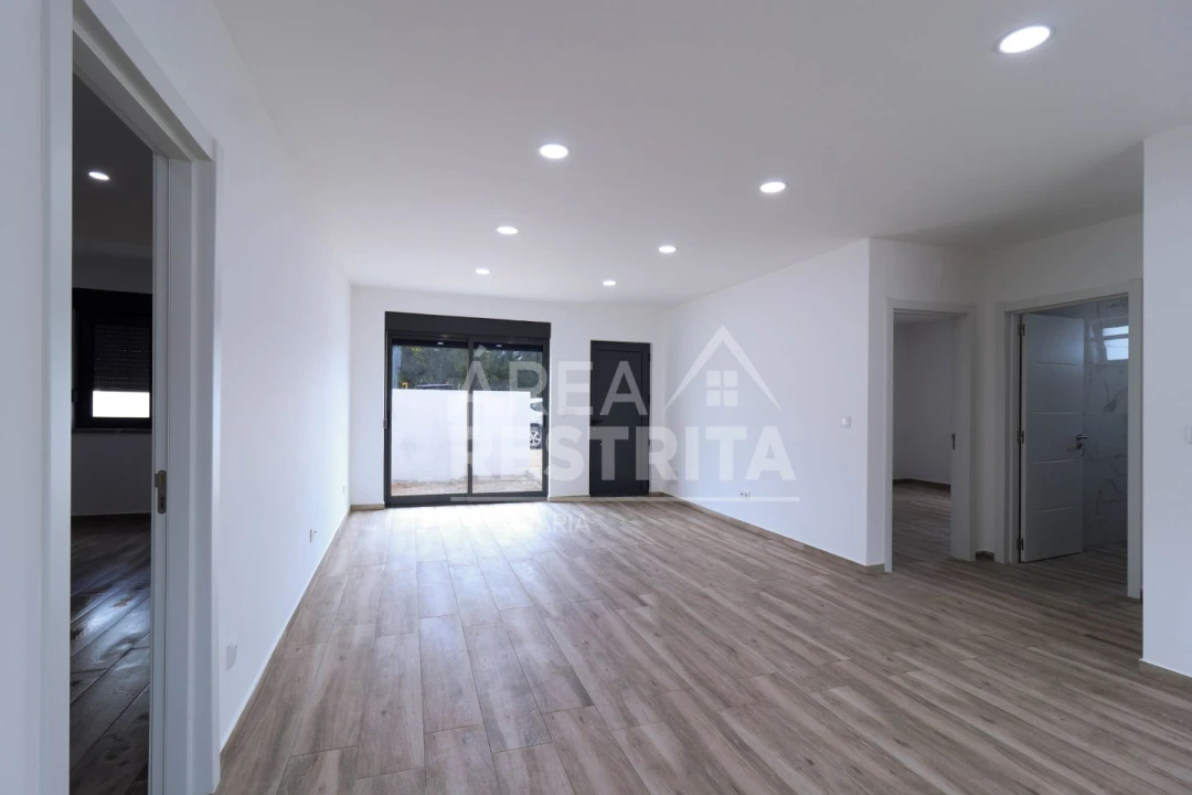 Moradia T3 para Venda em Fernao Ferro Foto 10