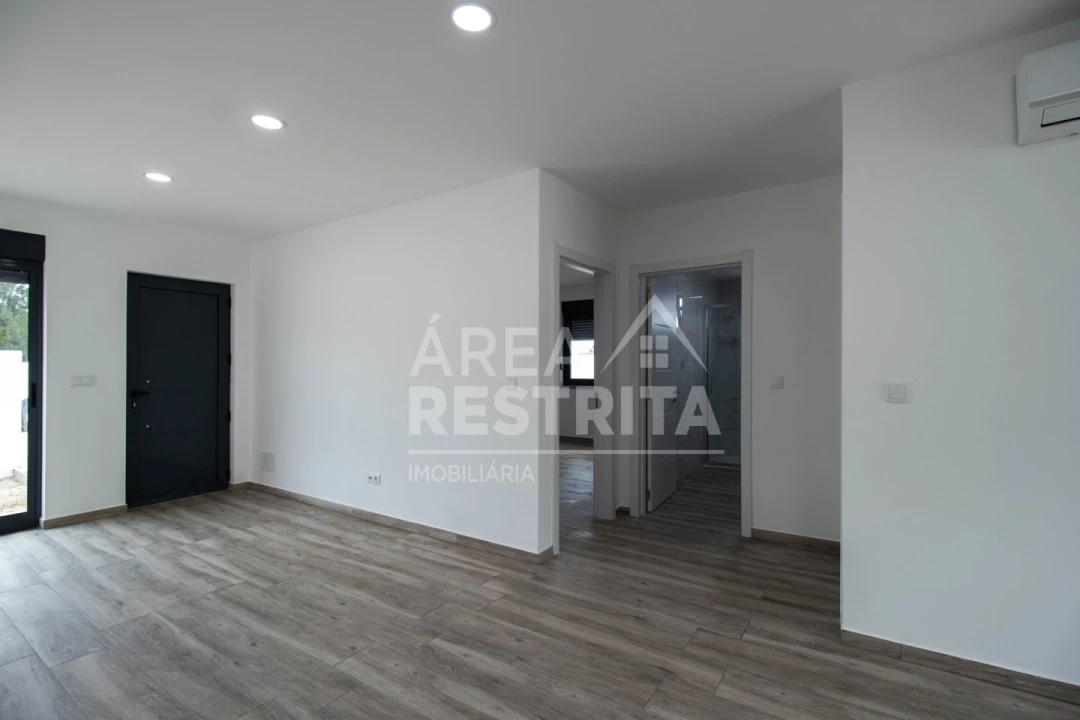 Moradia T3 para Venda em Fernao Ferro Foto 11