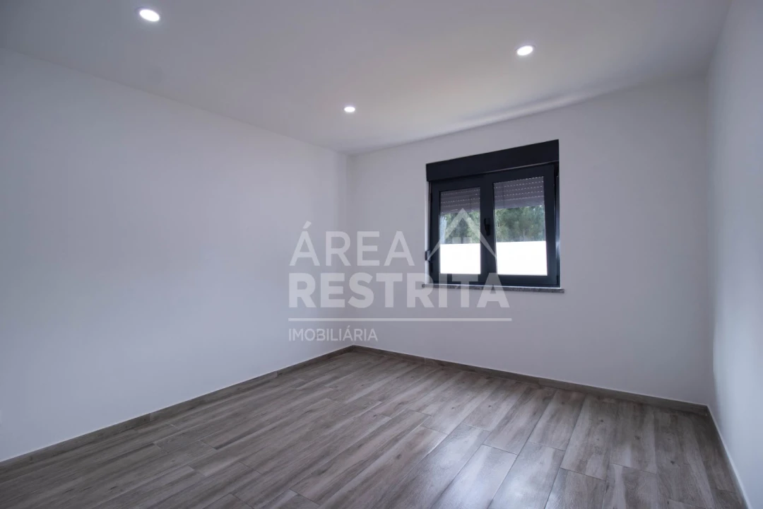 Moradia T3 para Venda em Fernao Ferro Foto 22