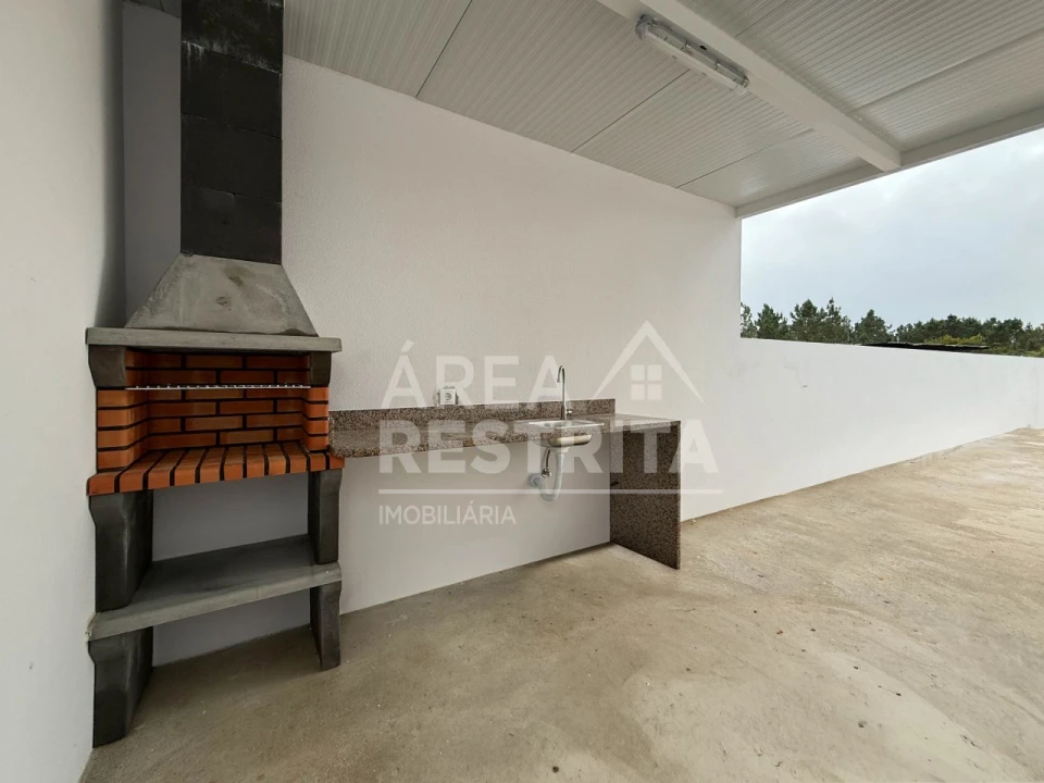 Moradia T3 para Venda em Fernao Ferro Foto 25