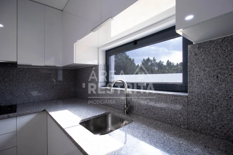 Moradia T3 para Venda em Fernao Ferro Foto 9