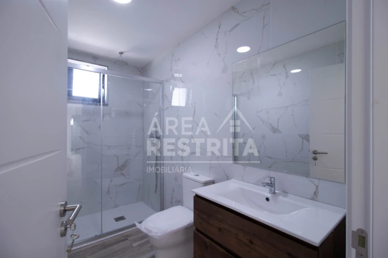 Moradia T3 para Venda em Fernao Ferro Foto 23