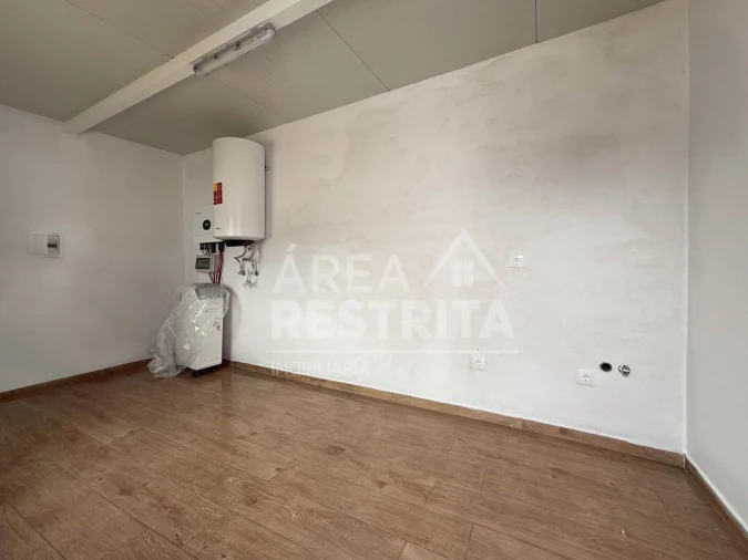 Moradia T3 para Venda em Fernao Ferro Foto 24