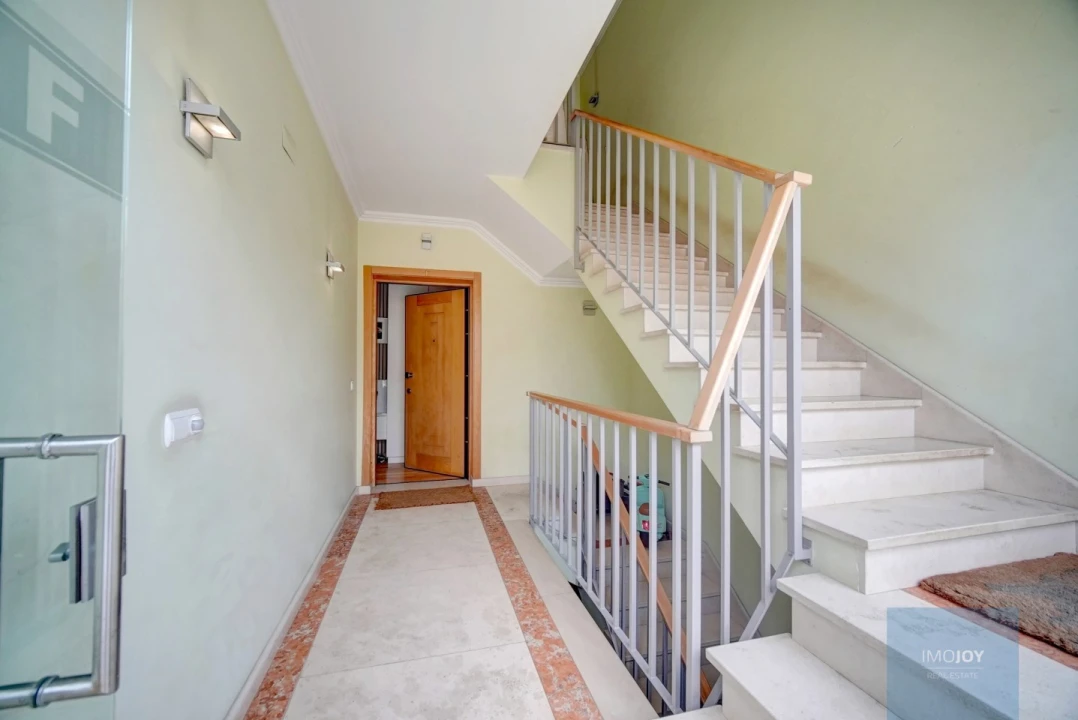 Apartamento T2 para Venda em Alcabideche Foto 24