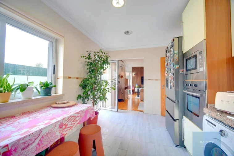 Apartamento T2 para Venda em Alcabideche Foto 8