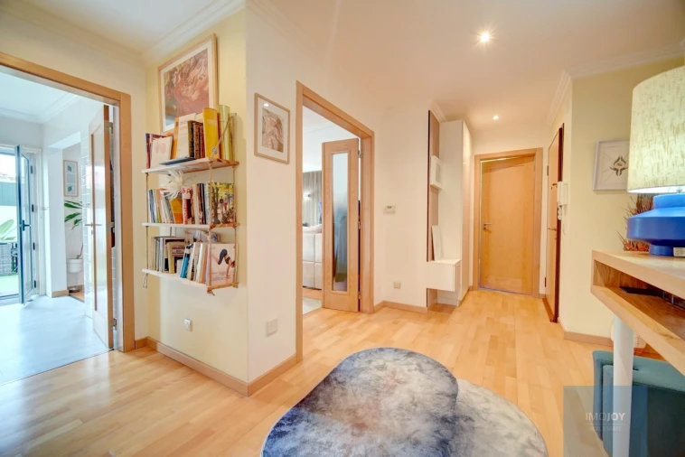 Apartamento T2 para Venda em Alcabideche Foto 7