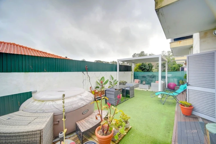 Apartamento T2 para Venda em Alcabideche Foto 2