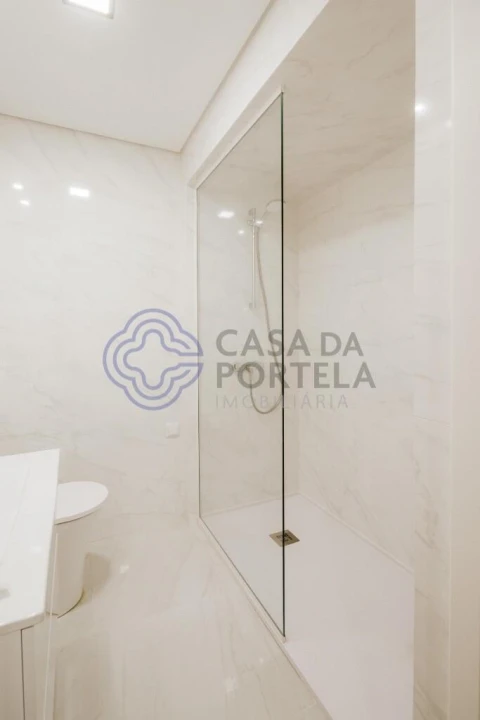 Apartamento T3 para Venda em Benfica