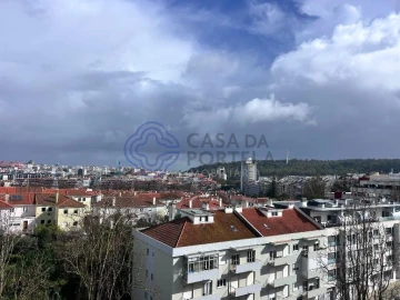 Apartamento T3 para Venda em Benfica