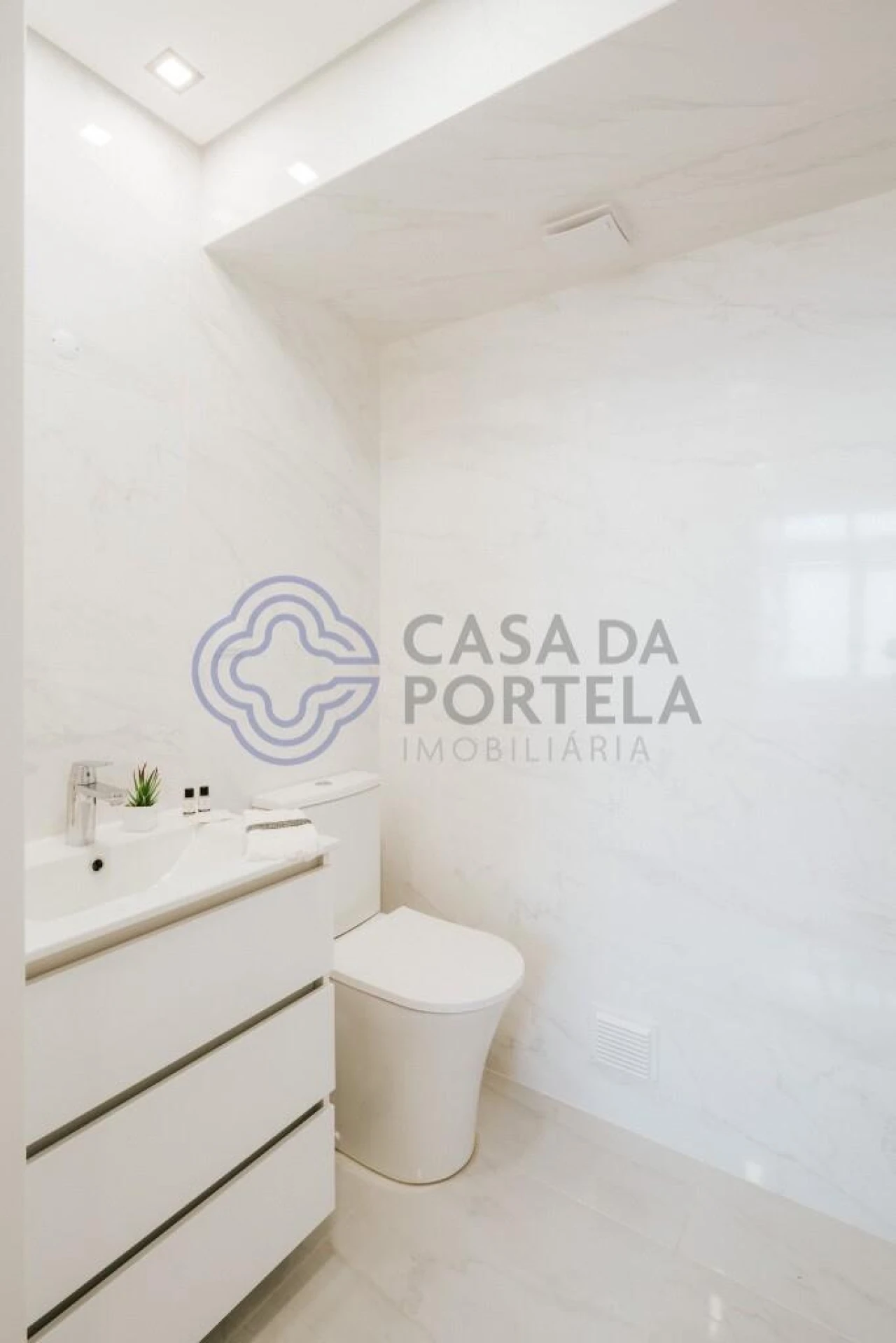 Apartamento T3 para Venda em Benfica Foto 18