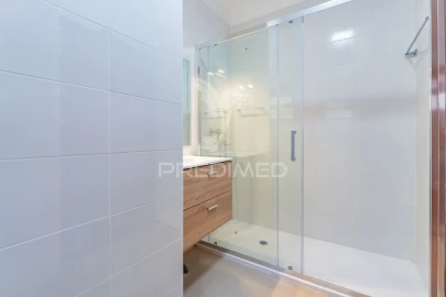 Apartamento T4 para Venda em Águas Livres