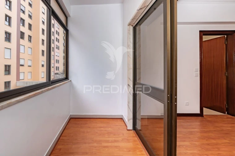 Apartamento T4 para Venda em Águas Livres Foto 20