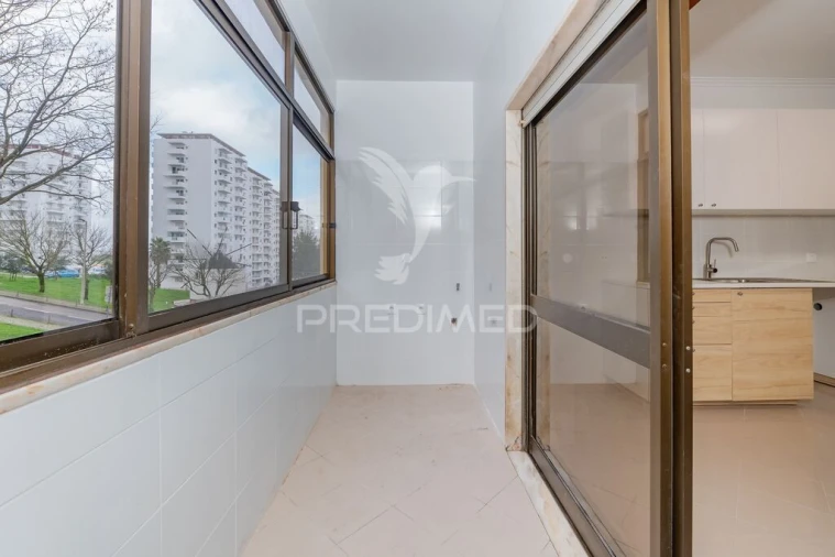 Apartamento T4 para Venda em Águas Livres Foto 9