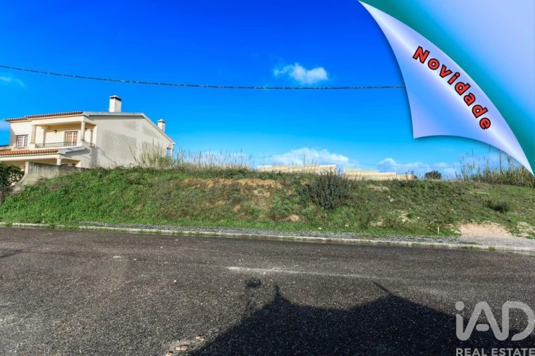 Terreno para Venda em Romeira e Várzea