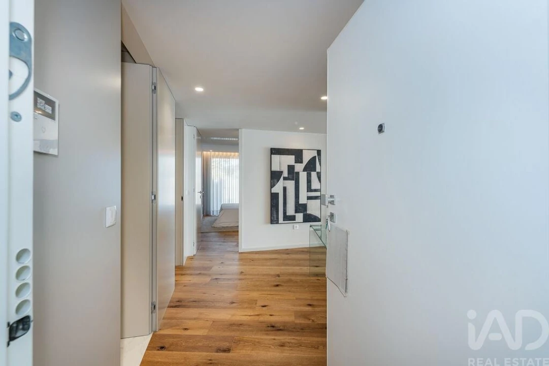 Apartamento T1 para Venda em São Felix da Marinha Foto 9