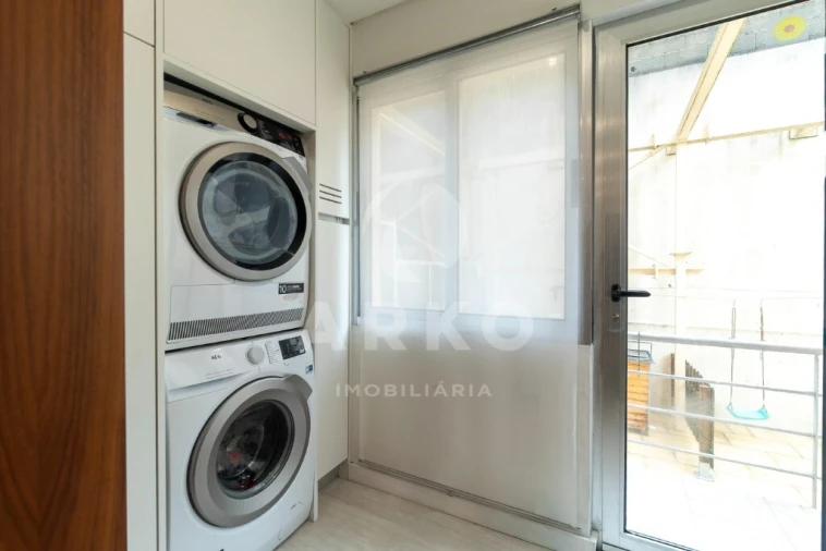 Apartamento T2 para Venda em Fânzeres e São Pedro da Cova Foto 9