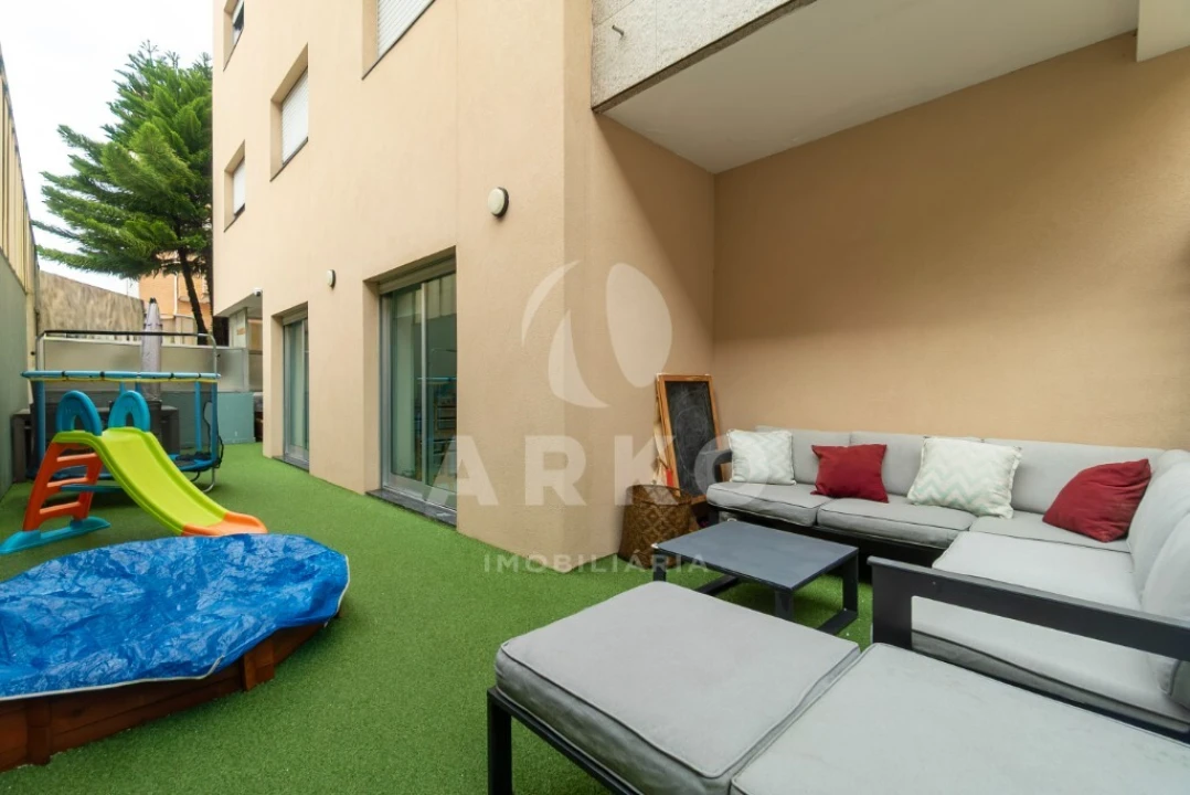 Apartamento T2 para Venda em Fânzeres e São Pedro da Cova Foto 18