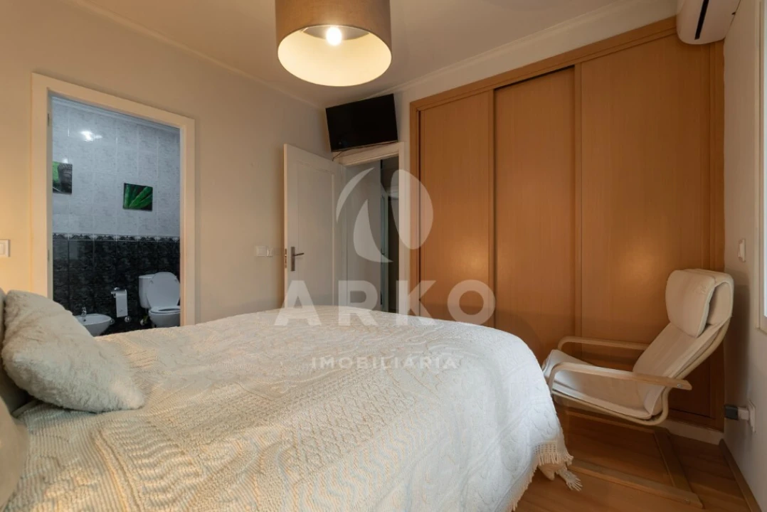 Apartamento T2 para Venda em Fânzeres e São Pedro da Cova Foto 11