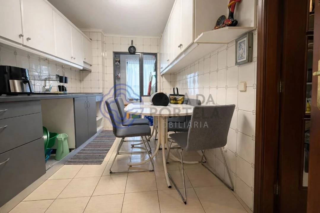 Apartamento T2 para Venda em Santa Maria da Feira, Travanca, Sanfins e Espargo Foto 1