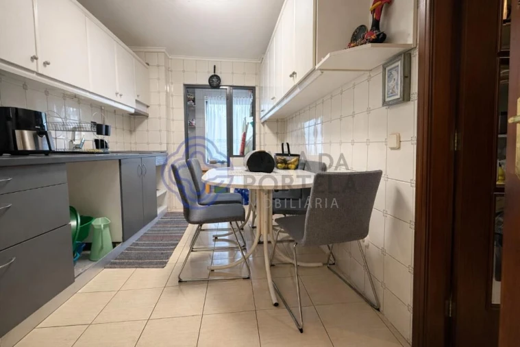 Apartamento T2 para Venda em Santa Maria da Feira, Travanca, Sanfins e Espargo Foto 1