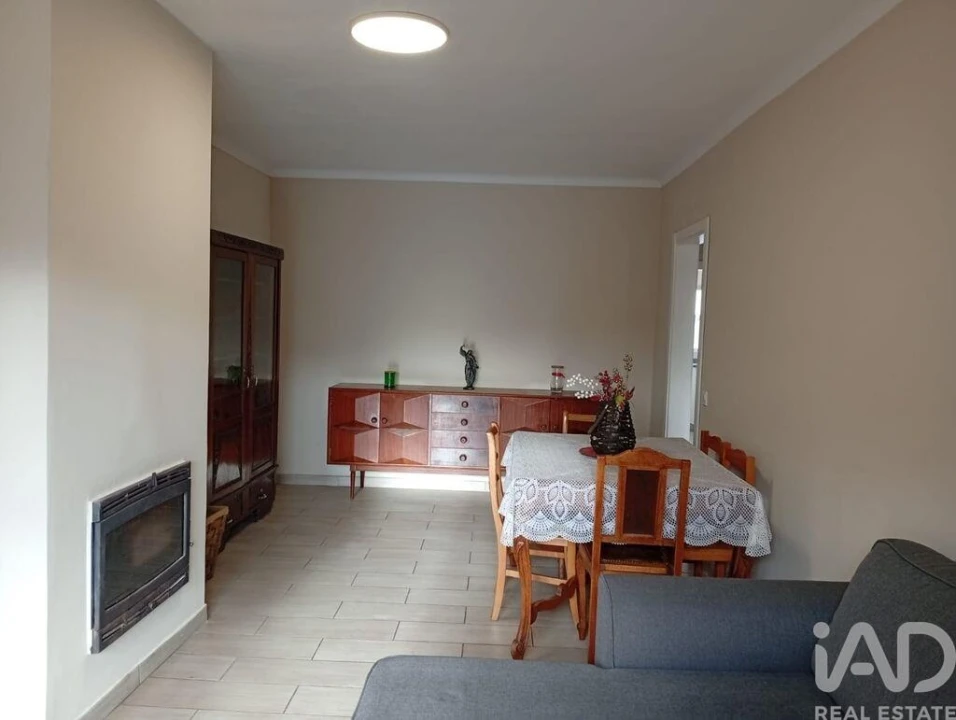 Moradia T3 para Venda em São Pedro Foto 9