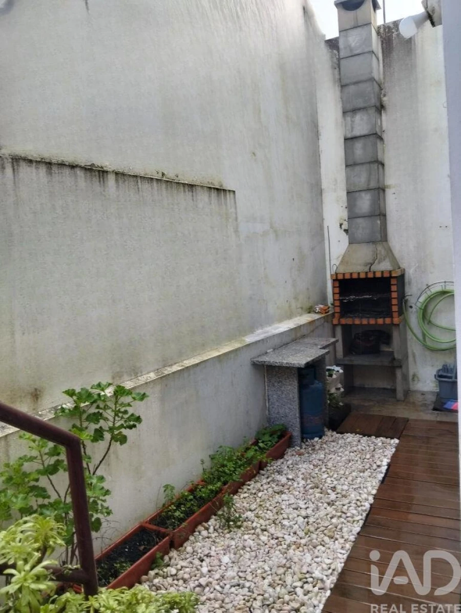 Moradia T3 para Venda em São Pedro Foto 35