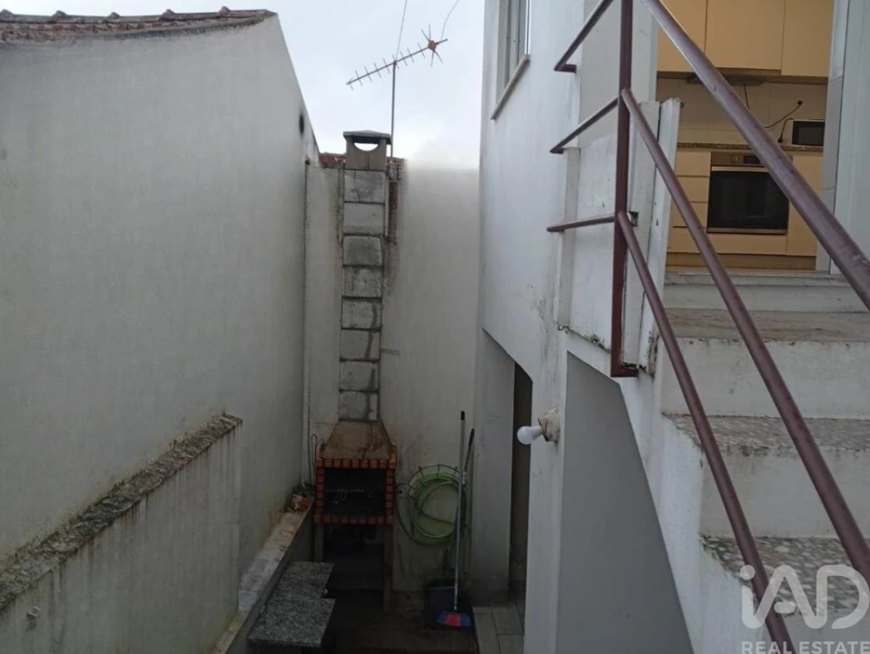 Moradia T3 para Venda em São Pedro Foto 33