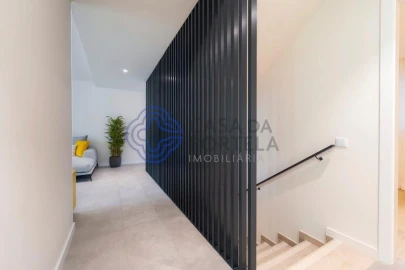 Moradia T4 para Venda em Montenegro